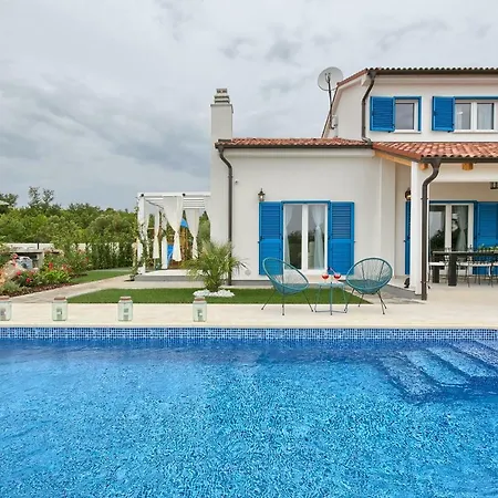 Villa Lara